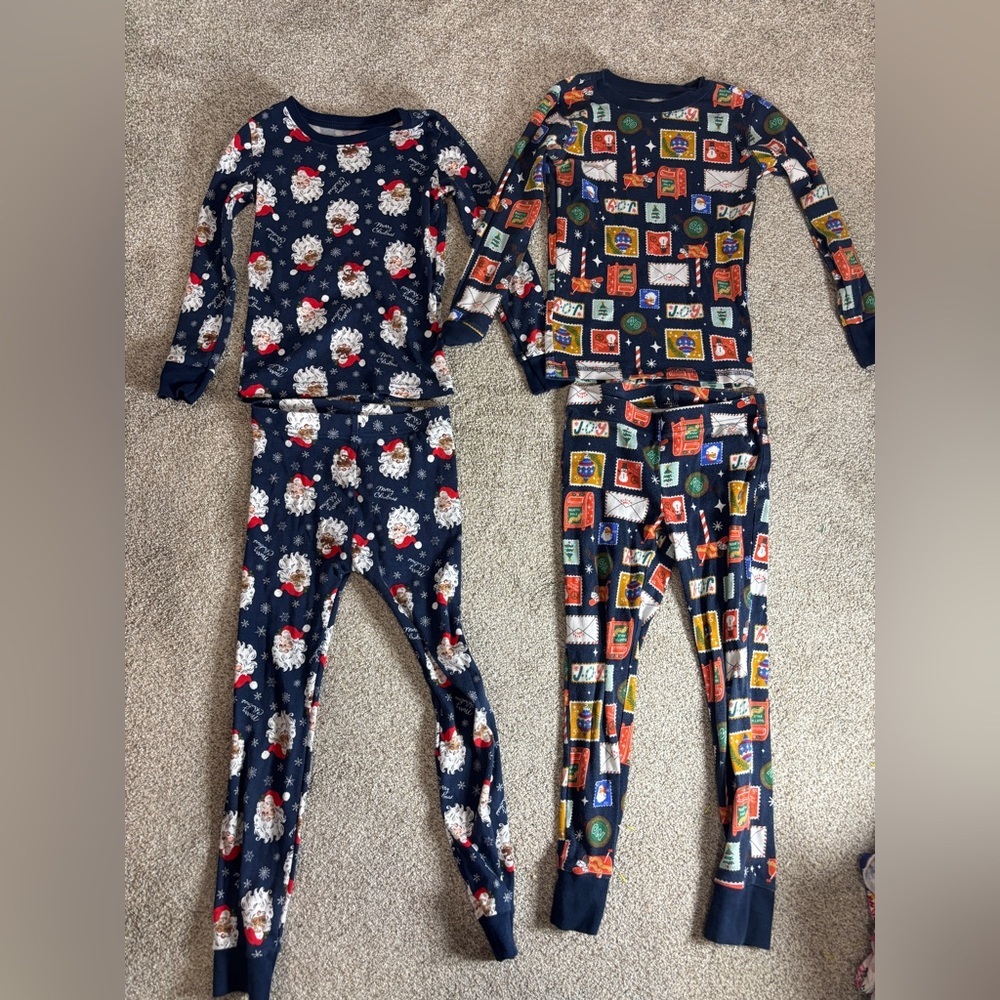 Lot of Old Navy Gender Neutral Unisex Christmas Pajamas 6T/6 holiday Santa